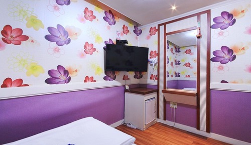 Room (mini room for walking)