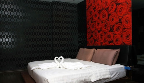 Luxury King Room