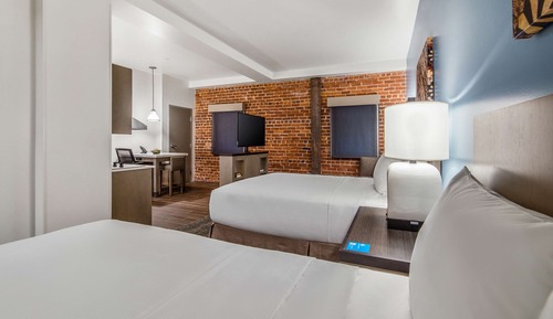 Studio Suite, 2 Queen Beds, Kitchen (Accessible, Tub)