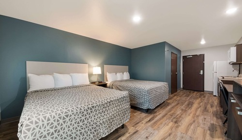 Standard Room, 2 Queen Beds, Non Smoking
