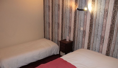 Economy Room