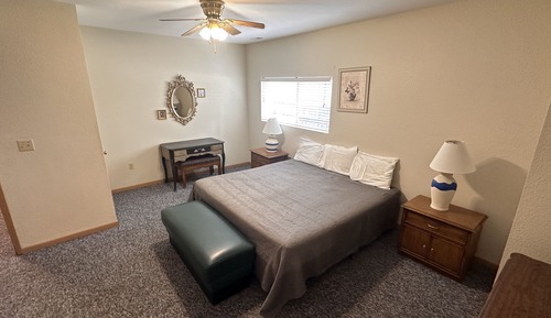 Deluxe Condo, 3 Bedrooms, 2 Bathrooms, Lakeside