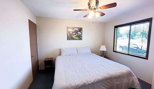 Family Cottage, 3 Bedrooms, Fireplace, Lake View