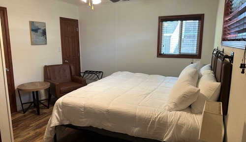 Family Suite, 1 King Bed with Sofa bed, Kitchen, Lake View