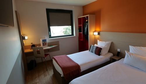 Classic Twin Room