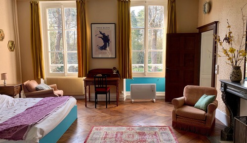 Romantic Triple Room (Chambre Yves)