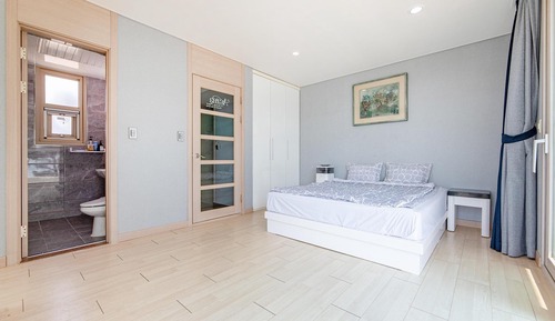 Basic Room, 1 Bedroom (SANUR 202)