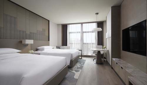 Room, 2 Double Beds, City View