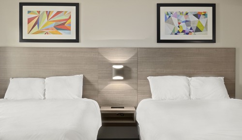 Main Building 2 Queen