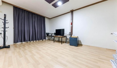 Room (Ondol (4 persons))