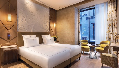 Deluxe Room, Courtyard View