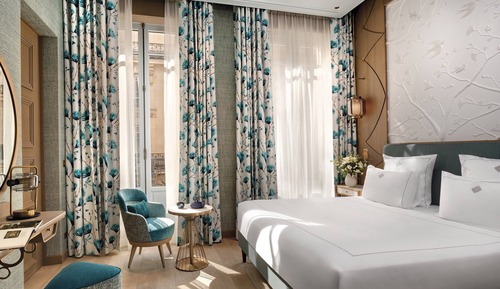 Deluxe Room, Balcony