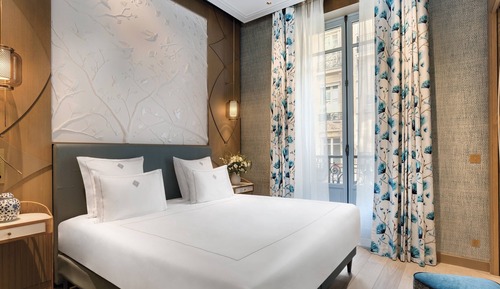 Family Room (Appartement Montaigne)