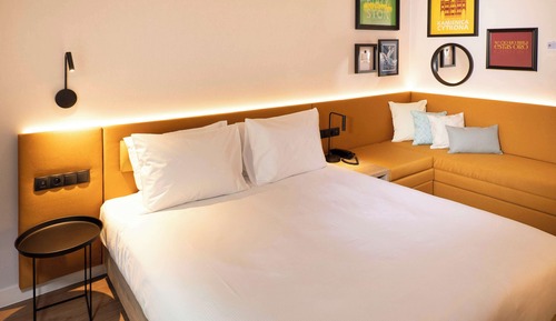 Room, 1 King Bed with Sofa bed