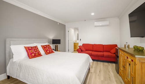 Standard Single Room, 1 Queen Bed