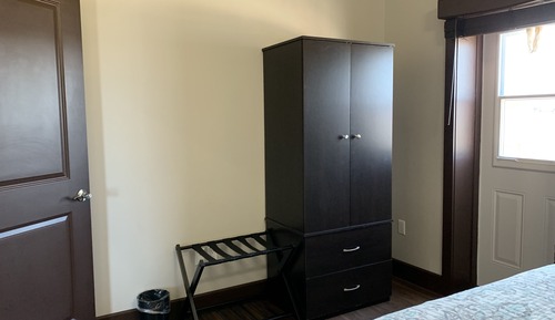 Premium Suite