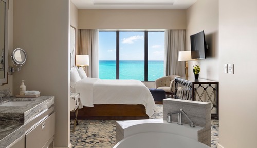 Room, 1 King Bed, Balcony, Oceanfront
