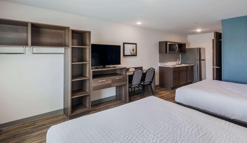 Basic Room, 2 Queen Beds, Non Smoking