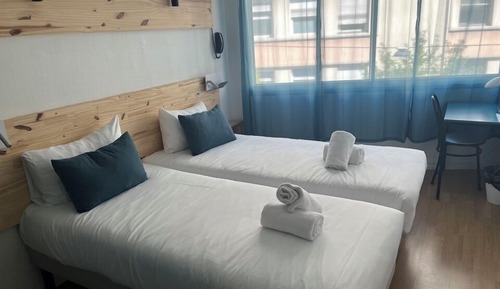 Room, 2 Twin Beds (POP Room)