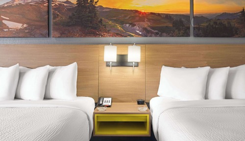 Room, 2 Queen Beds, Smoking
