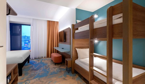 Family Room, Multiple Beds