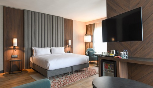 Junior Suite, 1 King Bed, Smoking