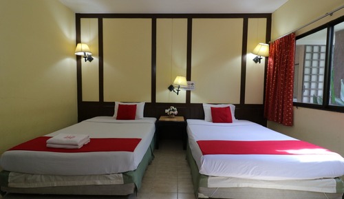 Standard Twin Room