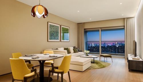 Deluxe Suite
