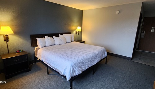 Standard Room, 1 King Bed, Accessible