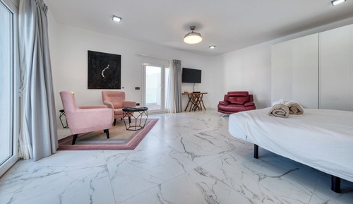 King Suite with Sea View