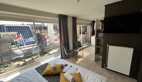 Deluxe Double or Twin Room with Balcony