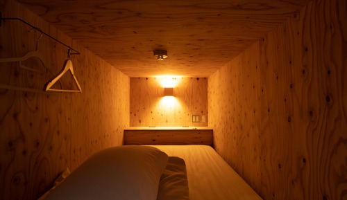 Shared Dormitory, Women only