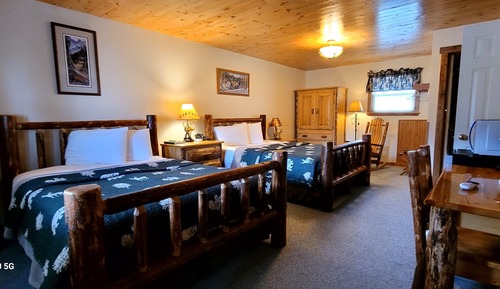 Room, Private Bathroom (Big Sky Room)