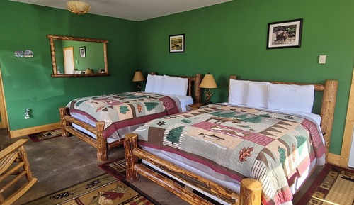 Room, Private Bathroom (Valley View Room)