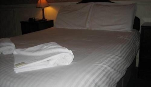 Standard Suite, Shared Bathroom
