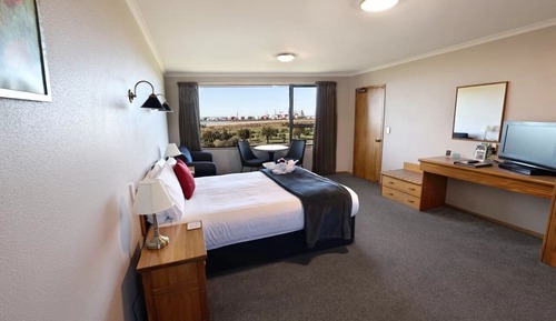  Upstairs Studio with Seaview