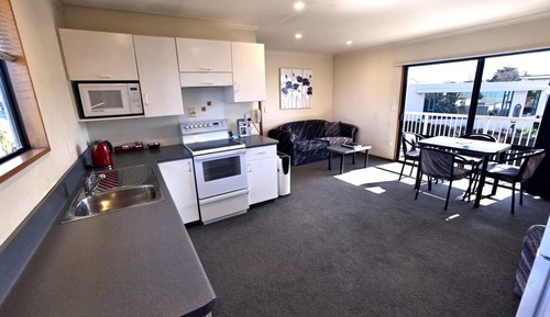 One Bedroom Suite 