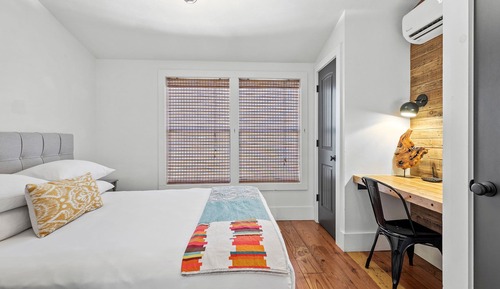 House, Multiple Beds