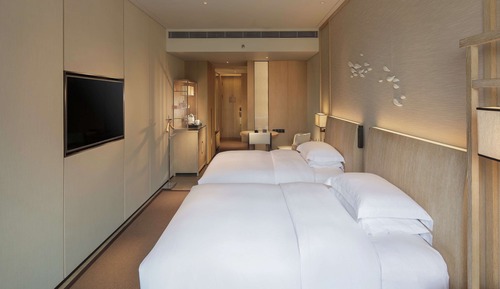 Twin One Bedroom Garden Apartment Nanhai Wing