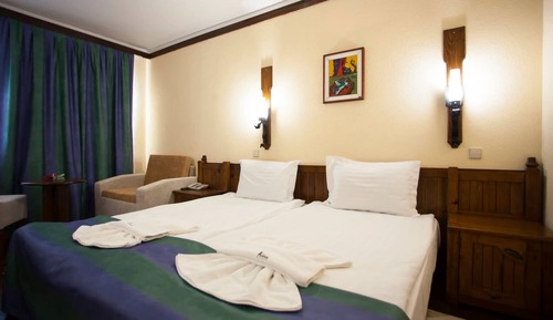 Double or Twin Room (Free safe, Parking & Spa access)