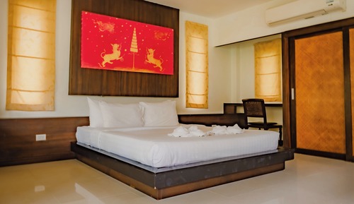 Deluxe Bungalow, 1 King Bed, Balcony, Garden View