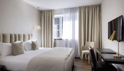 Classic Room, 1 Queen Bed (Twin bed on request)
