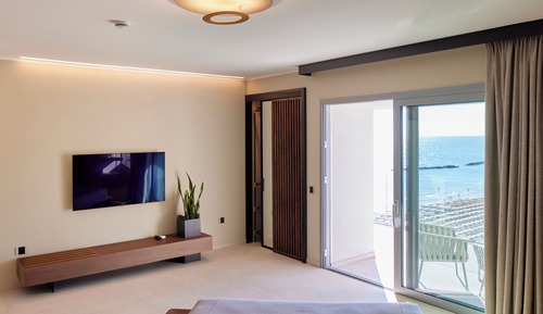 Junior Room, Sea View