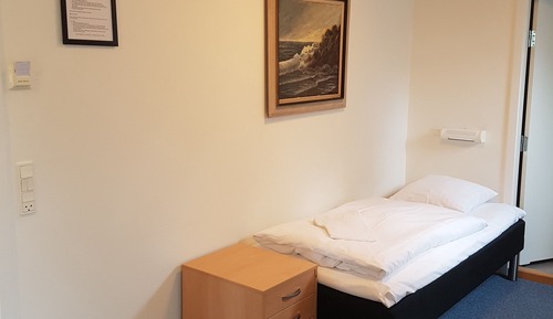 Basic Twin Room