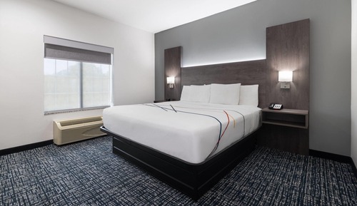 Suite, 1 King Bed with Sofa bed, Non Smoking (Two Room)
