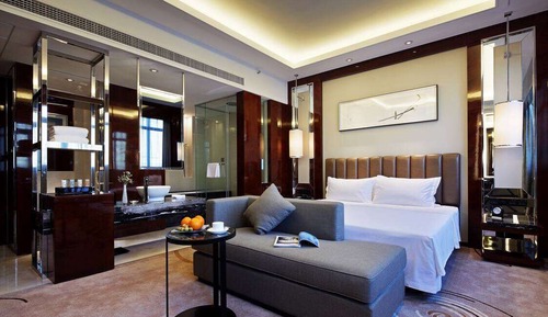 Business Room, 1 King Bed, Smoking