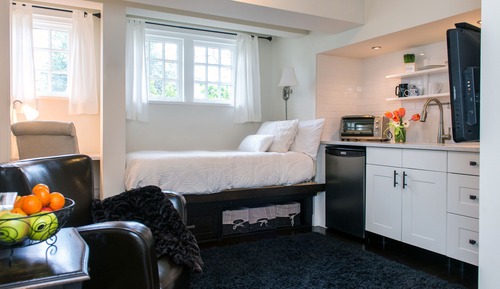 Deluxe Suite, 1 Twin Bed, Kitchenette (Mini)