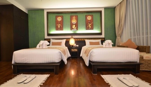 Deluxe Twin Bed Room