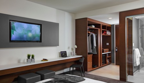 Room, 1 King Bed, City View (Upper Floor)