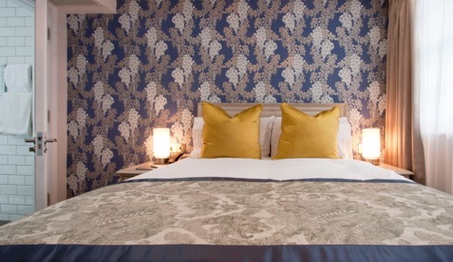 Deluxe Double Room (If extra bed required contact Hotel)